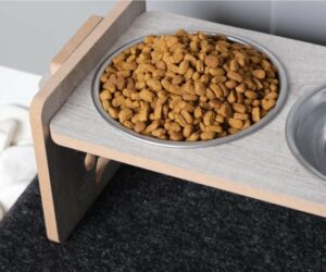 Houten Verstelbaar - Kattenvoer en Waterbak - Inclusief 3 Roestvrijstalen Bakken - Kleine Hondenvoer en Waterbak - 15x10x41 cm - Afbeelding 6