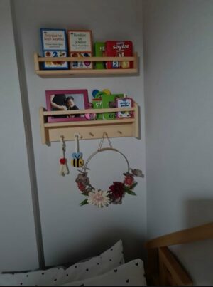 Natuurlijk Houten Montessori Hangerrek - Kinderbabykamerhanger - Wandplank Zijkant Open en Enkele Plank - Hangerrek met 2 Planken - 50 cm - 5 Haken - Afbeelding 6